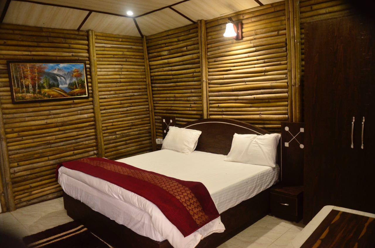 V Resorts Glamwoods Dhanulti Dhanaulti Exteriör bild